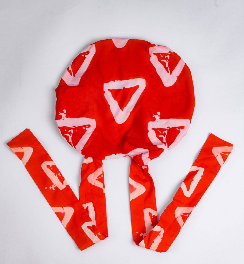 Breathable red cotton bonnet with silk lining