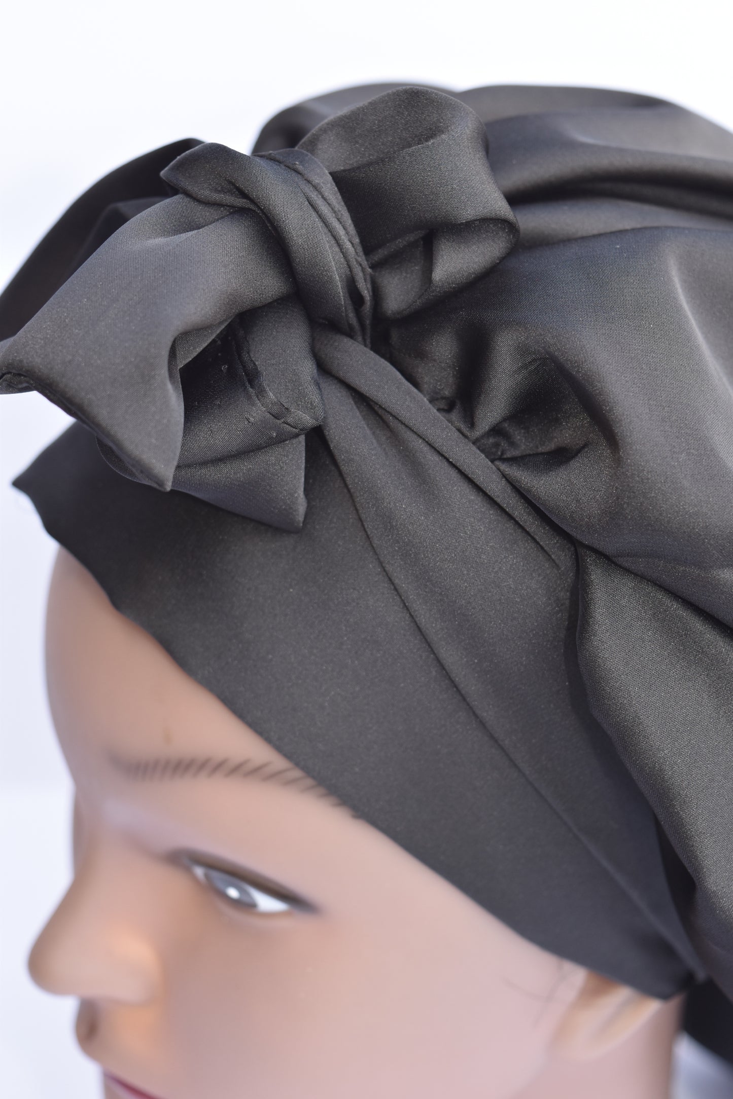 Noir Bonnet Satin Tie Bonnet